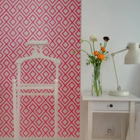 Tracey & Neill's Place In Principe Real Apartment Lisbon