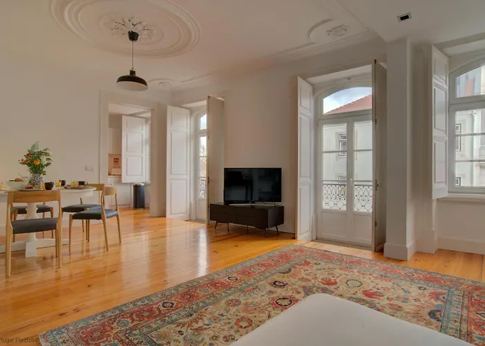 Tracey & Neill's Place In Principe Real Lisboa