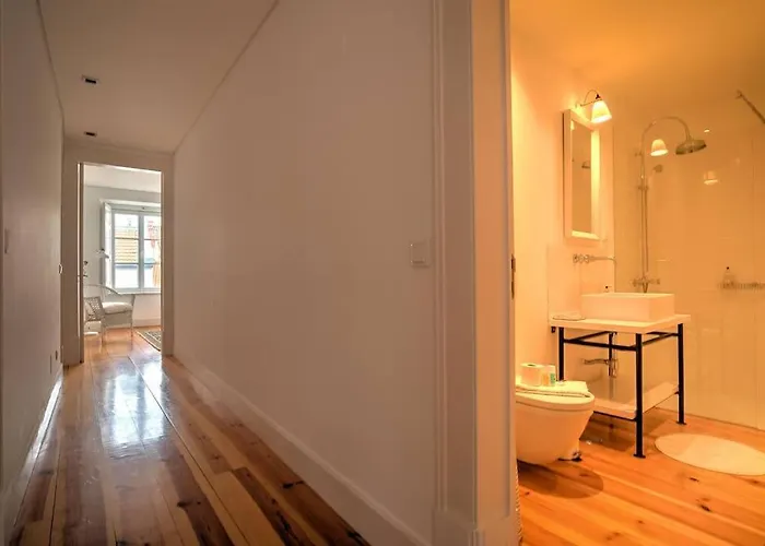 Tracey & Neill's Place In Principe Real Διαμέρισμα